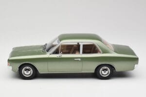 Opel Rekord C Green Metallic Minichamps 1:18 107047000 Živica – obrázok 3 z 6