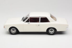 Opel Rekord C Biely Minichamps 1:18 107047001 Kov – obrázok 3 z 6