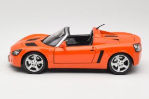 Opel Speedster Oranžový Maisto 1:18 31615 Kov – obrázok 4 z 8