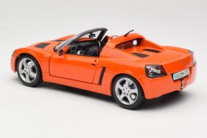 Opel Speedster Oranžový Maisto 1:18 31615 Kov – obrázok 7 z 8