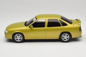 Opel Vectra A 2000 16V Žltý MCG 1:18 MCG18463 Kov – obrázok 3 z 6