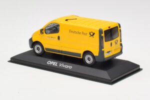 Opel Vivaro A Deutsche Post Minichamps 1:43 430040562 Kov – obrázok 3 z 4