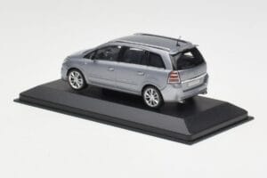 Opel Zafira A OPC Light Blue Metallic Minichamps 1:43 ZAFIRA001 Kov – obrázok 3 z 4