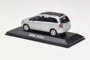 Opel Zafira B Strieborný Minichamps 1:43 1799109 Kov – obrázok 3 z 4
