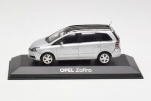 Opel Zafira B Strieborný Minichamps 1:43 1799109 Kov