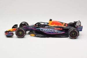 Oracle Red Bull Racing RB19 #1 M. Verstappen Winner Miami GP 2023 Minichamps 1:18 110230501 Kov – obrázok 3 z 6