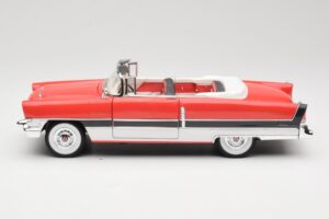 Packard Caribbean Kabriolet Červený American Mint 1:18 3042082 Kov – obrázok 4 z 8