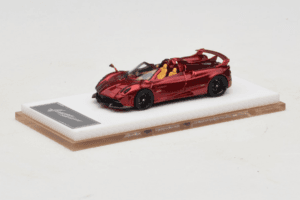 Pagani Huayra Roadster Tricolore Červený Henson & Heaven 1:64 PHRTR01 Kov – obrázok 2 z 7