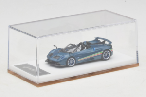 Pagani Huayra Tricolore Roadster Modrý Henson & Heaven 1:64 PHTRB01 Živica – obrázok 6 z 8