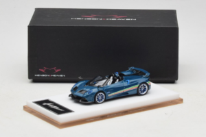 Pagani Huayra Tricolore Roadster Modrý Henson & Heaven 1:64 PHTRB01 Živica – obrázok 8 z 8