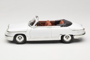 Panhard PL17 Kabriolet Biely Solido 1:18 8174 Kov – obrázok 4 z 8