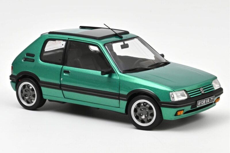 Peugeot 205 GTi Griffe So Strešným Oknom Zelený Norev 1:18 Peugeot 205 GTi Griffe So Strešným Oknom Zelený Norev 1:18 184847 Kov