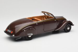 Peugeot 402 Eclipse Čokoládová Norev 1:18 184873 Kov – obrázok 3 z 12