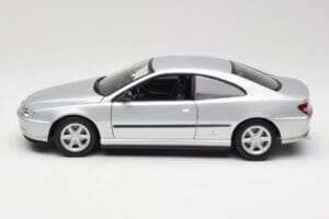 Peugeot 406 Coupe Strieborný Gate 1:18 01024 Kov – obrázok 4 z 8