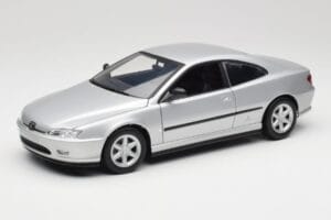 Peugeot 406 Coupe Strieborný Gate 1:18 Peugeot 406 Coupe Strieborný Gate 1:18 01024 Kov