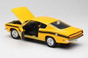 Plymouth Barracuda Žltý Road Legends 1:18 92178 Kov – obrázok 5 z 8