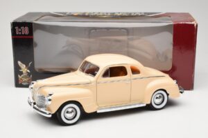 Plymouth Coupe Béžový Road Signature 1:18 92398 Kov – obrázok 8 z 8