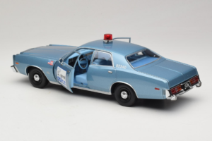 Plymouth Fury Beverly Hills PD Modrý GreenLight 1:18 19069 Kov – obrázok 5 z 8