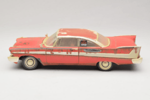 Plymouth Fury Červený Christine Špinavá Verzia Auto World 1:18 AWSS119/06 Kov – obrázok 4 z 8