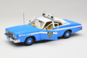 Plymouth Fury Police Pursuit New York Police Department GreenLight 1:18 19043 Kov – obrázok 2 z 8