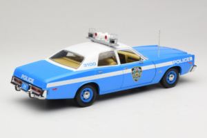 Plymouth Fury Police Pursuit New York Police Department GreenLight 1:18 19043 Kov – obrázok 3 z 8