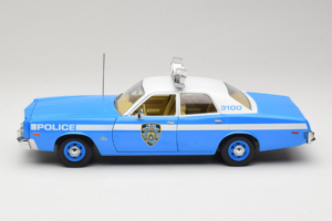 Plymouth Fury Police Pursuit New York Police Department GreenLight 1:18 19043 Kov – obrázok 4 z 8