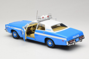 Plymouth Fury Police Pursuit New York Police Department GreenLight 1:18 19043 Kov – obrázok 5 z 8
