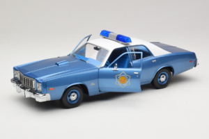 Plymouth Fury Police Pursuit Smokey and the Bandit GreenLight 1:18 19044 Kov – obrázok 2 z 8