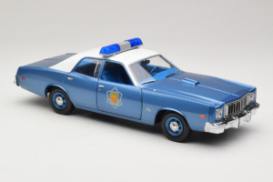 Plymouth Fury Police Pursuit Smokey and the Bandit GreenLight 1:18 19044 Kov – obrázok 6 z 8