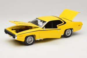 Plymouth Satellite Daisy Dukes of Hazzard Auto World 1:18 AWSS105/06 Kov – obrázok 2 z 8