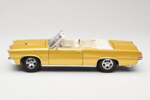 Pontiac GTO Hurst Edition Zlatý Maisto 1:18 531884 Kov – obrázok 4 z 8