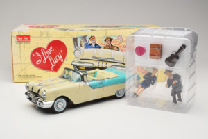 Pontiac Star Chief I Love Lucy Nautilus Blue Biely Sun Star 1:18 5057 Kov – obrázok 7 z 7