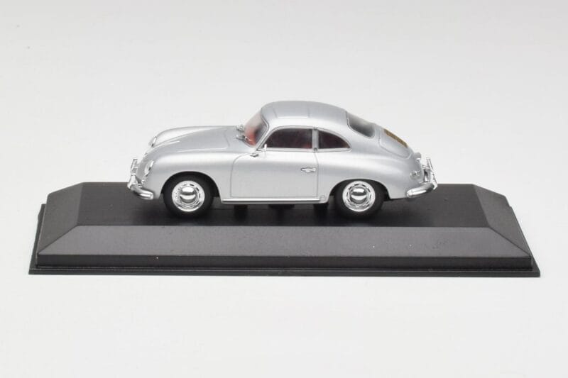 Porsche 356B Coupe Strieborný Minichamps 1:43 400064321 Kov