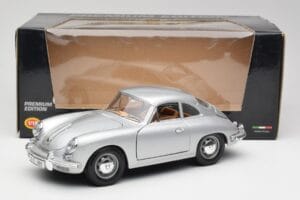 Porsche 356B Strieborný & Hnedý Interiér Bburago 1:18 3021-M2 Kov – obrázok 8 z 8