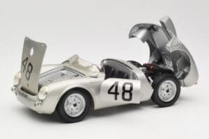Porsche 550A Spyder #48 Sports Prototype 1955 Maisto 1:18 50341 Kov – obrázok 2 z 8