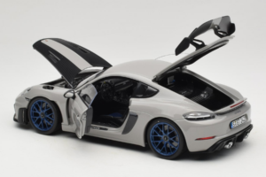 Porsche 718 Cayman 982 GT4 RS Weissach Package Chalk Norev 1:18 187253 Kov – obrázok 5 z 8