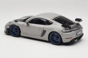 Porsche 718 Cayman 982 GT4 RS Weissach Package Chalk Norev 1:18 187253 Kov – obrázok 7 z 8