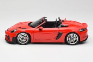 Porsche 718 Spyder RS Guards Red Norev 1:18 187271 Kov – obrázok 4 z 8