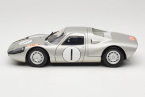 Porsche 904 GTS #1 Japan Grand Prix 1964 Minichamps 1:18 183646701 Kov – obrázok 4 z 8