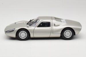 Porsche 904 GTS Strieborný Minichamps 1:18 180067722 Kov – obrázok 4 z 8