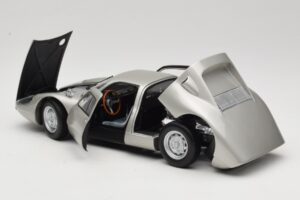 Porsche 904 GTS Strieborný Minichamps 1:18 180067722 Kov – obrázok 5 z 8