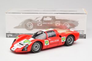 Porsche 906E BP World Record Runs Monza 1967 Minichamps 1:18 100676100 Kov – obrázok 8 z 8