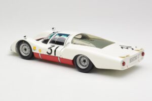 Porsche 906 LH #31 H. Herrmann / H. Linge Porsche System Engineering 24 Hours of Le Mans 1966 Minichamps 1:18 100666131 Kov – obrázok 7 z 8