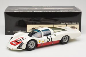 Porsche 906 LH #31 H. Herrmann / H. Linge Porsche System Engineering 24 Hours of Le Mans 1966 Minichamps 1:18 100666131 Kov – obrázok 8 z 8