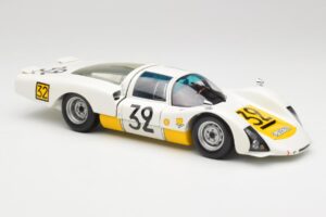 Porsche 906LH #32 Porsche System Engineering G. Schutz / P. De Klerk 24 Hours of Le Mans 1966 Minichamps 1:18 100666132 Kov – obrázok 6 z 8
