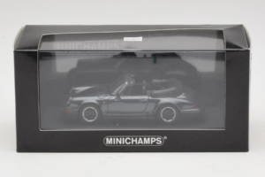 Porsche 911 930 Kabriolet Purple Metallic Minichamps 1:43 PORSCHE006 Kov – obrázok 4 z 4
