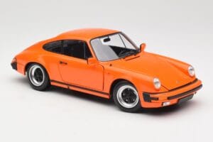 Porsche 911 930 Carrera 3.2 Signal Orange Minichamps 1:18 100063025 Kov – obrázok 6 z 8