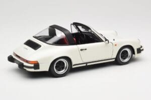 Porsche 911 930 Carrera Targa 3.2 Grand Prix White Minichamps 1:18 100063062 Kov – obrázok 3 z 8