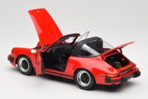 Porsche 911 930 Carrera Targa 3.2 Guards Red Minichamps 1:18 100063061 Kov – obrázok 6 z 9