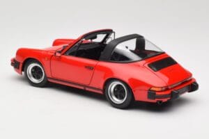 Porsche 911 930 Carrera Targa 3.2 Guards Red Minichamps 1:18 100063061 Kov – obrázok 8 z 9